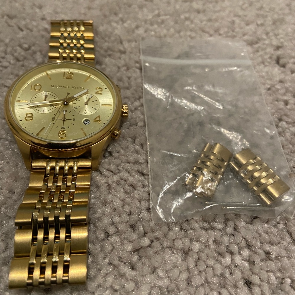 Michael Kors Mens Gold watch. Model mk-8638. Barely wore it. Needs a battery. - Picture 2 of 2